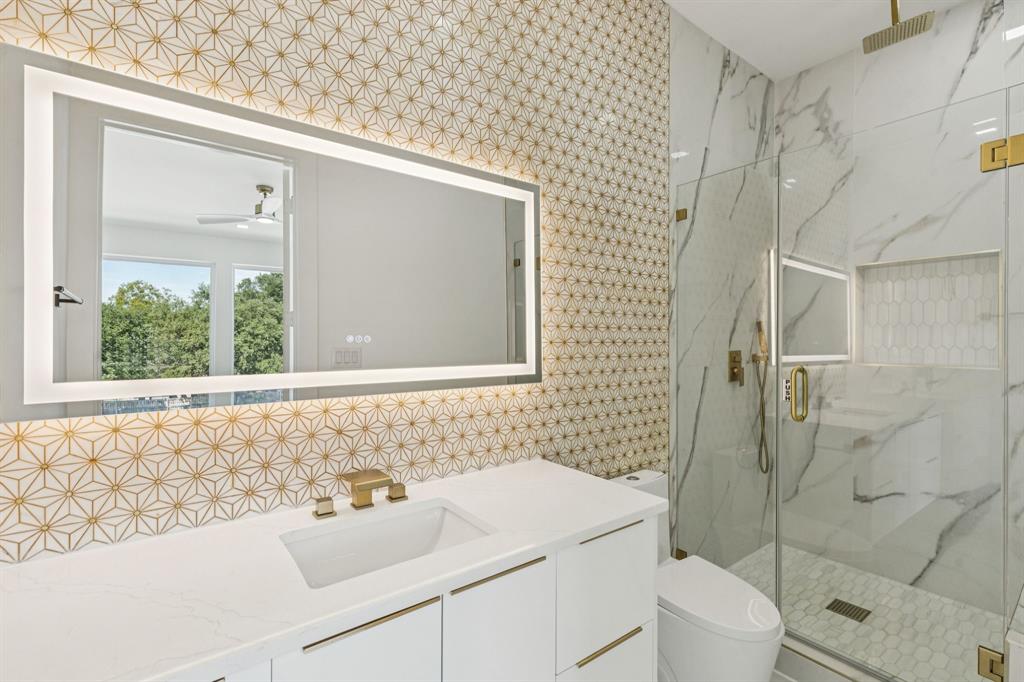 Biglot - Residential