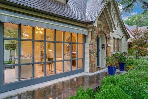 Tiny photo for 5422 Merrimac Avenue, Dallas, TX 75206 (MLS # 21071836)