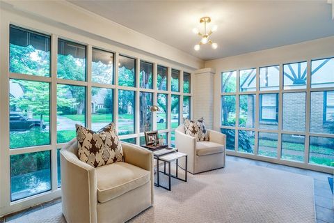 Tiny photo for 5422 Merrimac Avenue, Dallas, TX 75206 (MLS # 21071836)