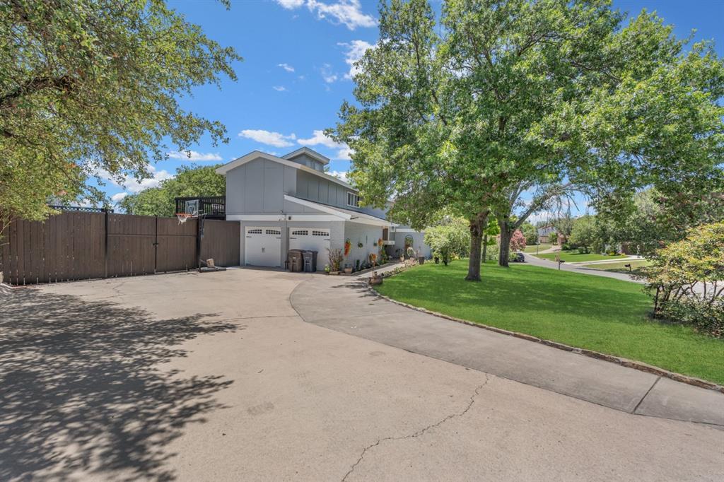 7609 Lake Highlands Drive