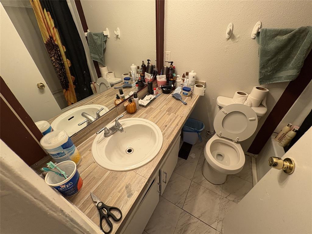 Lakeview Lofts Condos - Residential Income