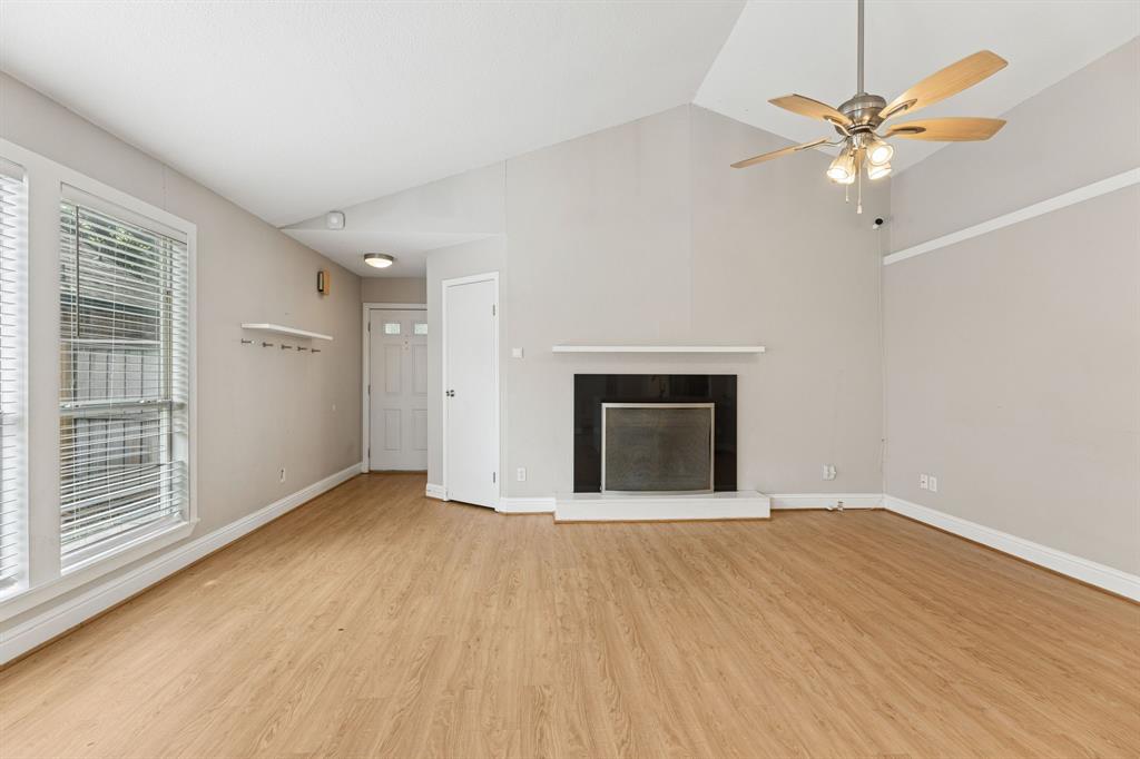 253 Teakwood Lane