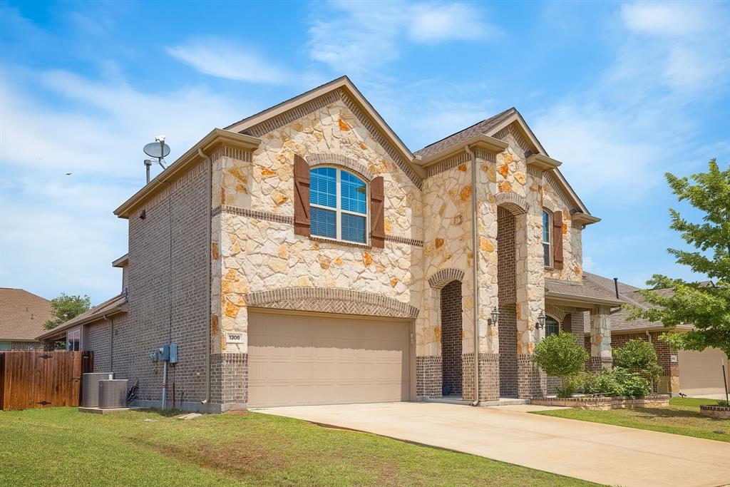 1306 Crossvine Drive