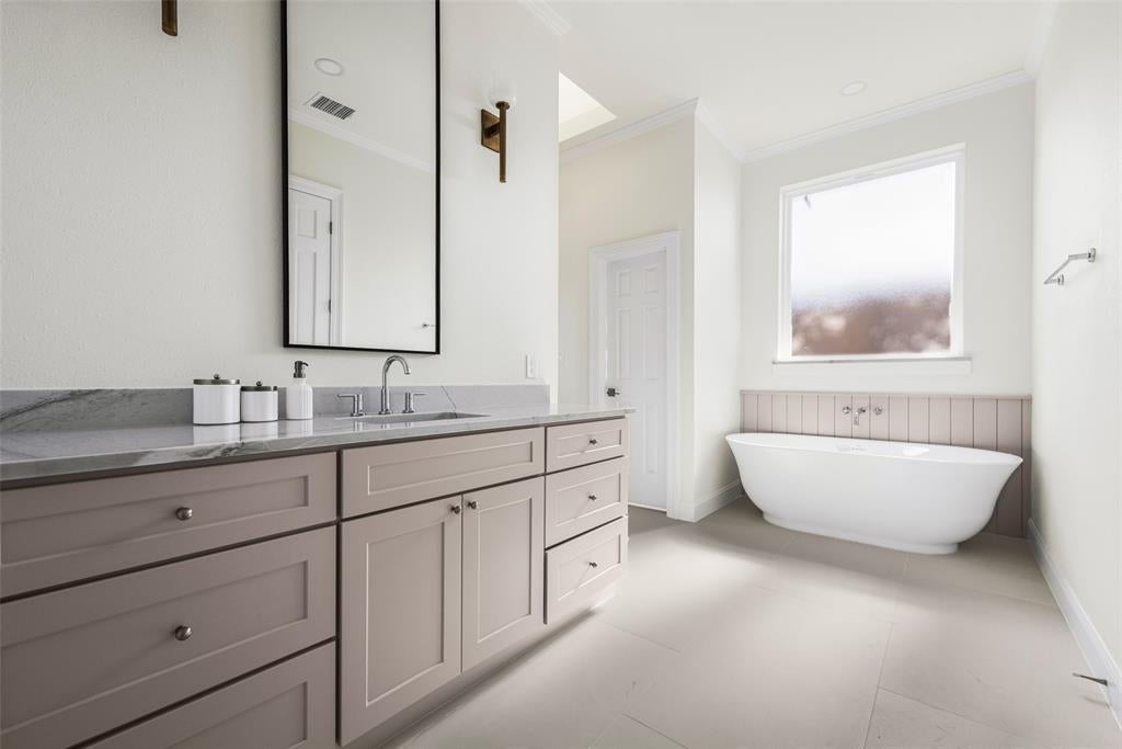 5901 Glen Heather Drive