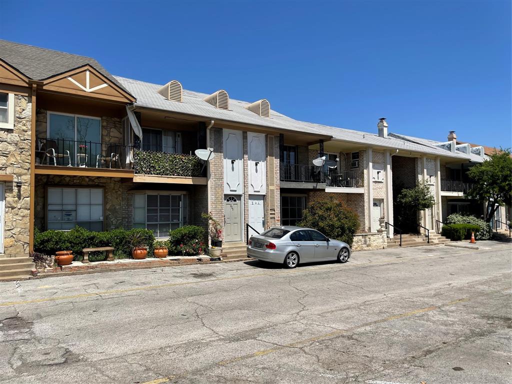 3420 Hidalgo Drive 206