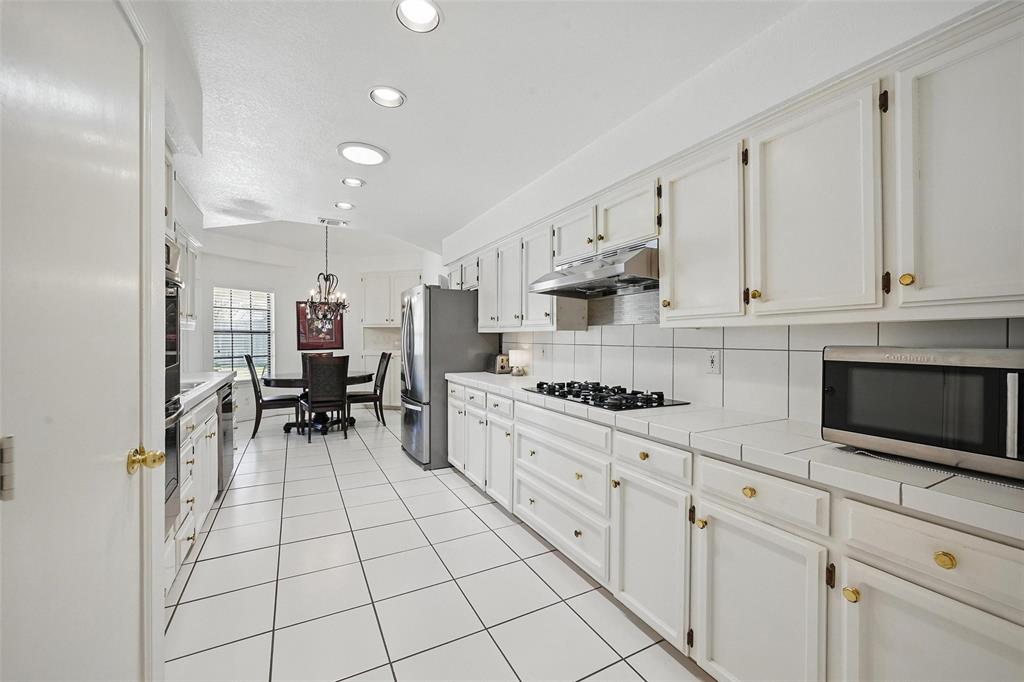 3620 Red Oak Drive
