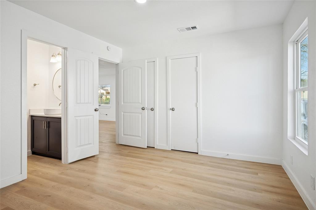 ROLAND HILLS - Residential