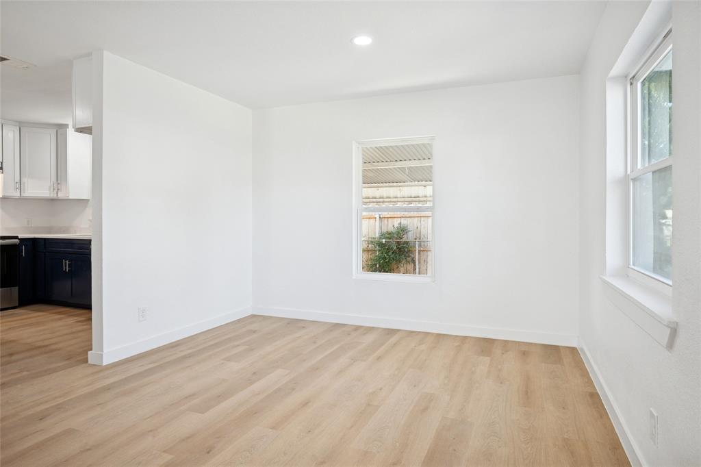 ROLAND HILLS - Residential