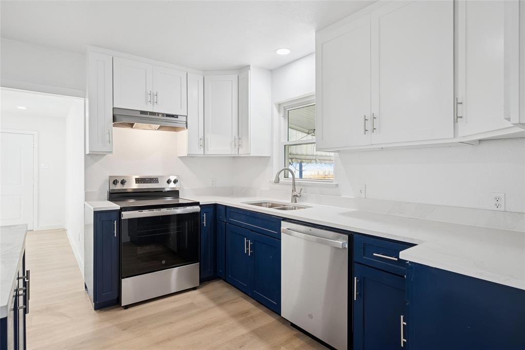 ROLAND HILLS - Residential