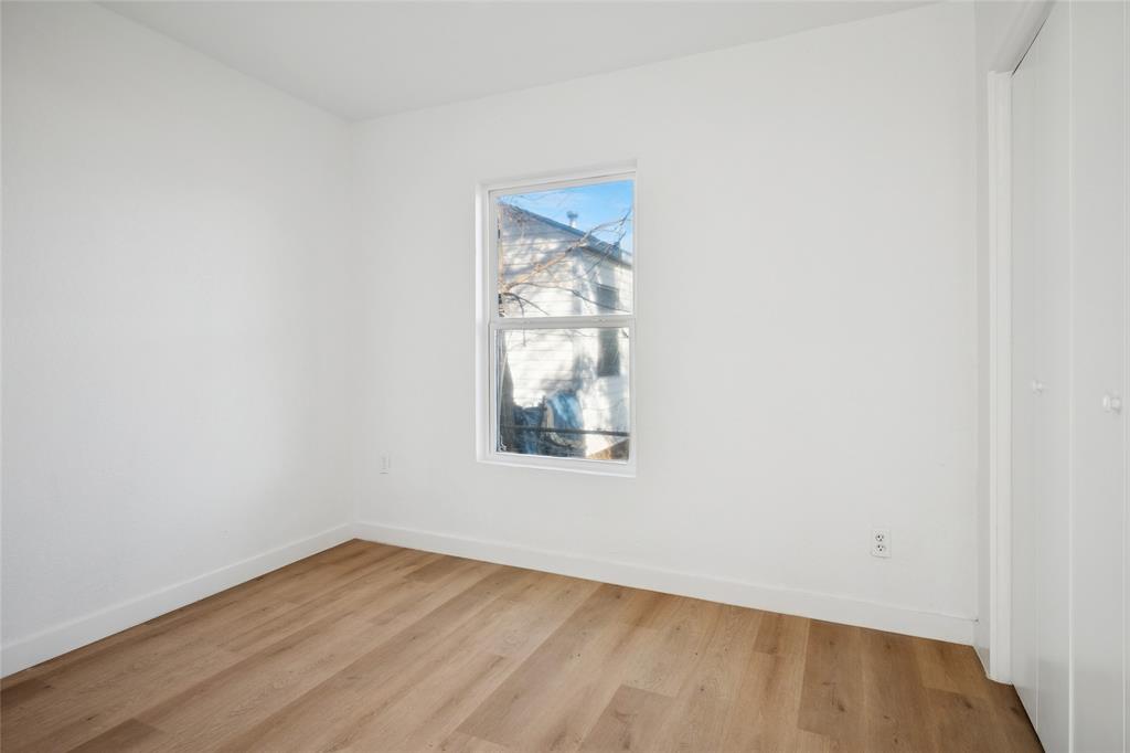 ROLAND HILLS - Residential