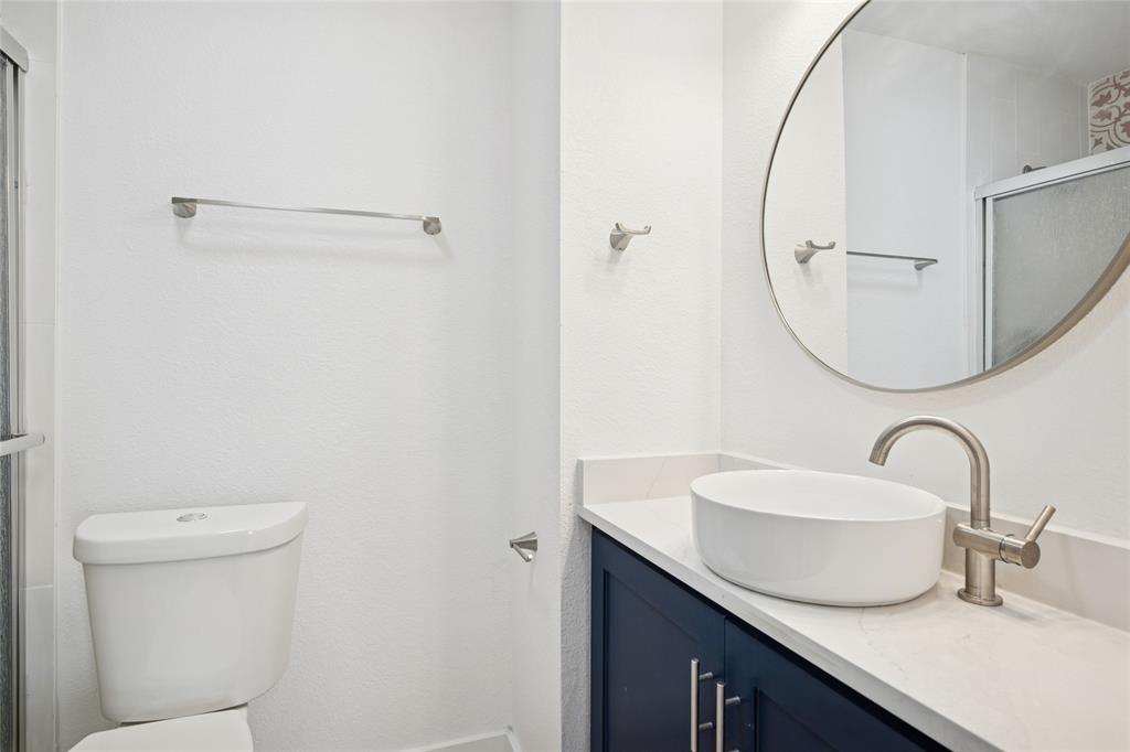 ROLAND HILLS - Residential