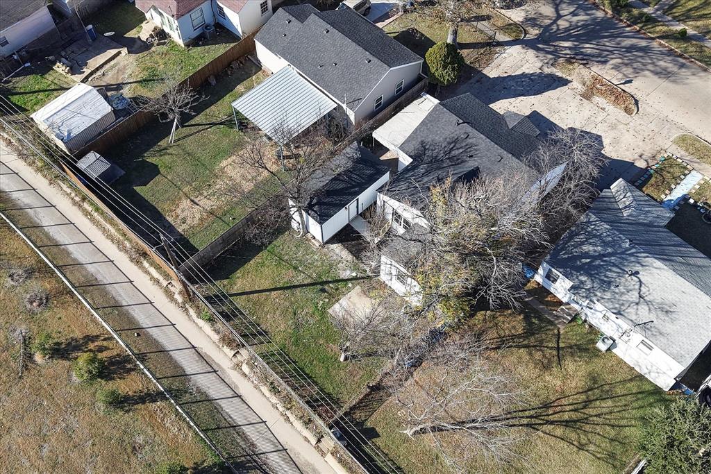 ROLAND HILLS - Residential