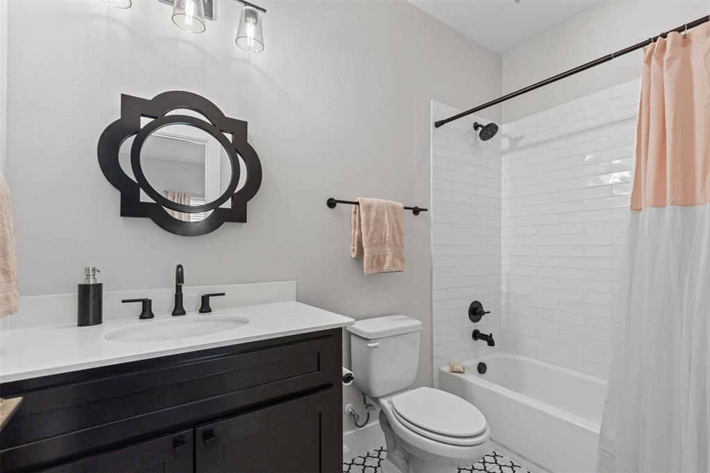 Merrimac Twnhms - Residential