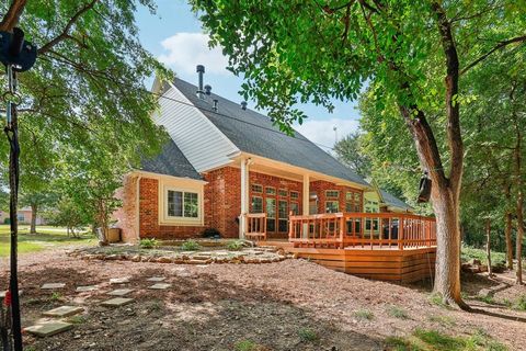 A home in Waxahachie