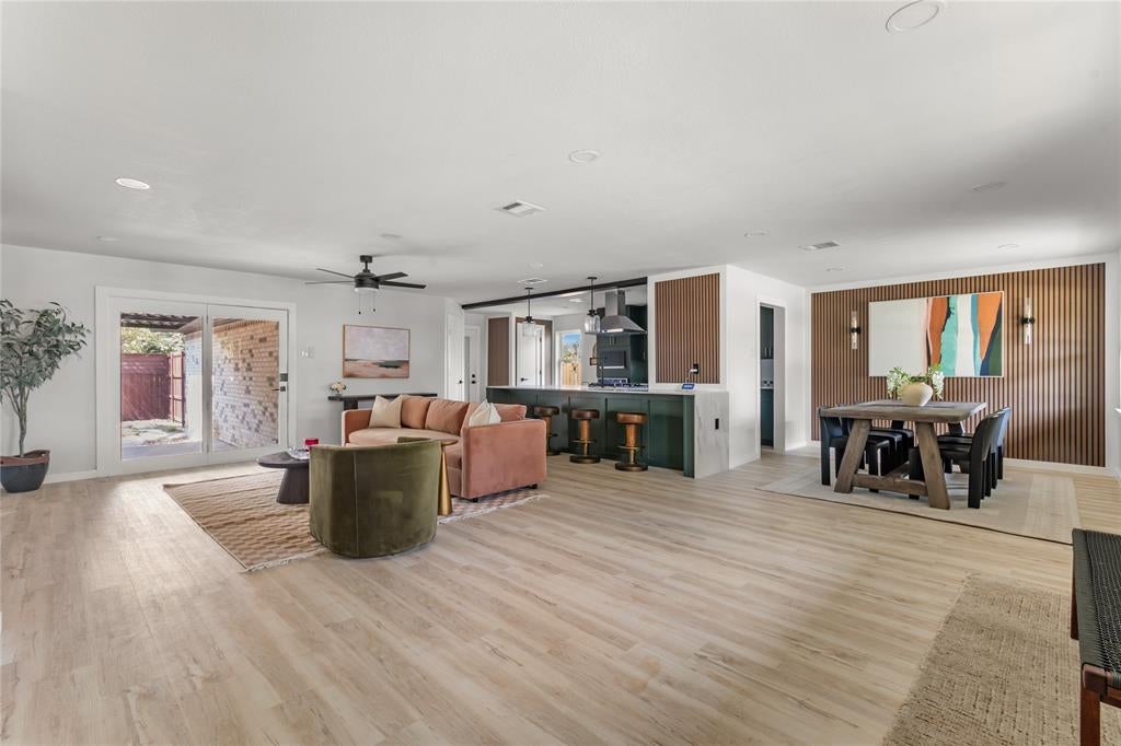 6211 Symphony Lane