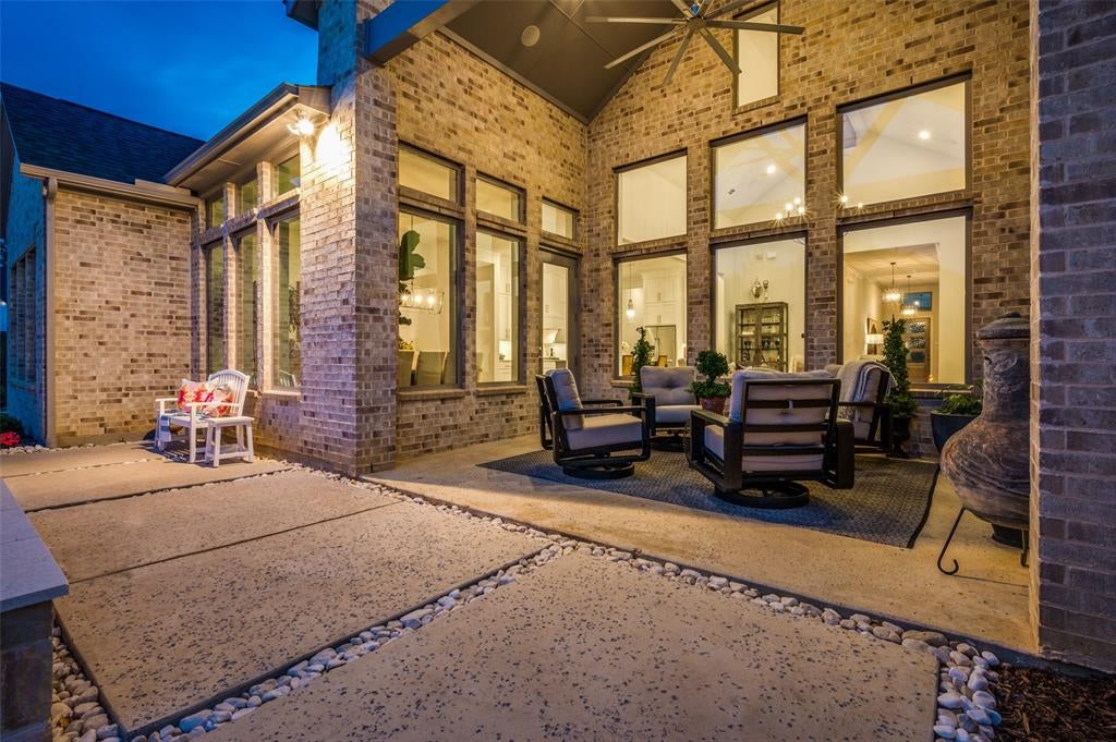 404 Travelers Terrace