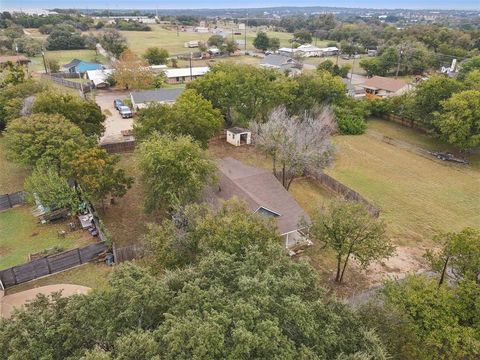 A home in Granbury