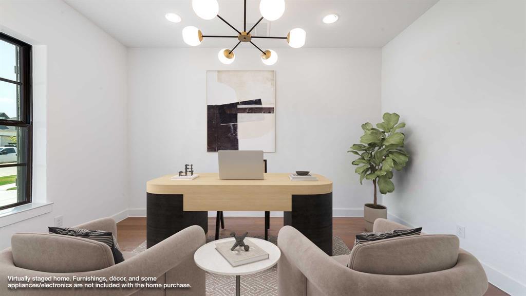 3528 Coral Hill Street