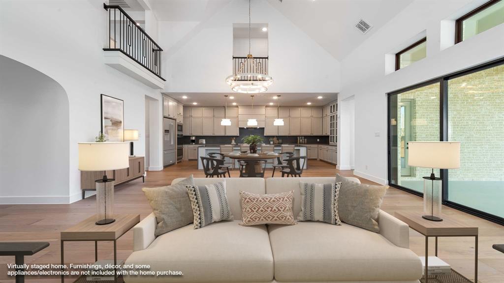 3528 Coral Hill Street