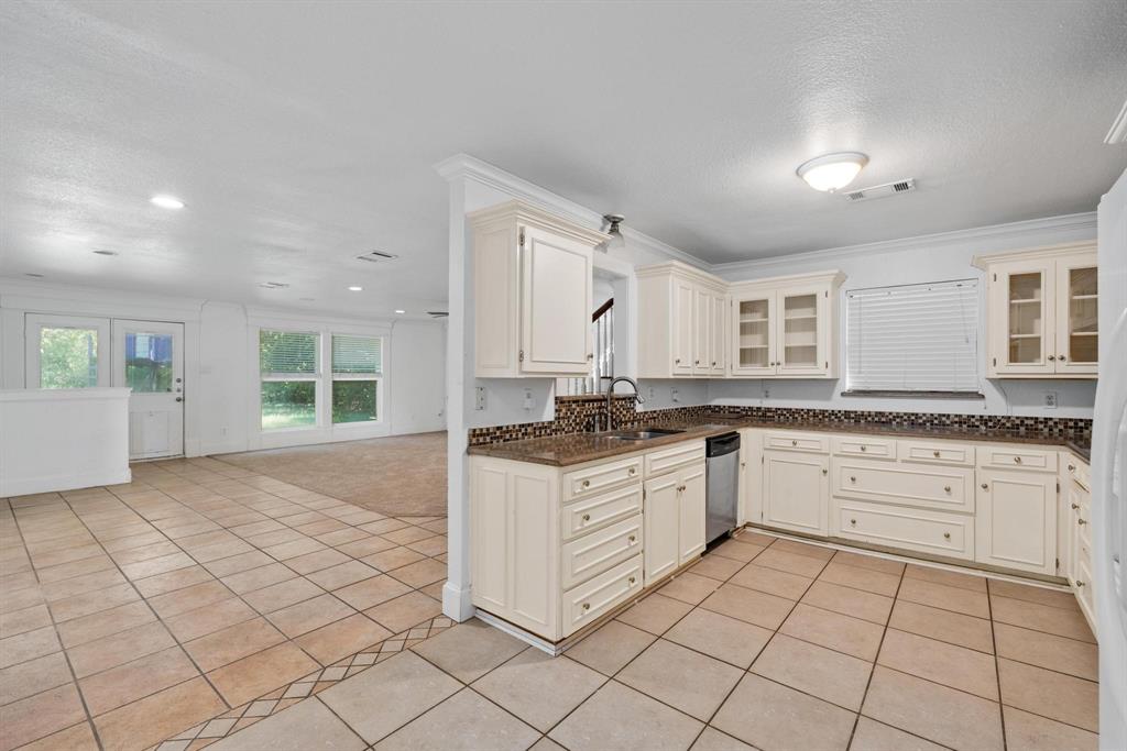 3536 Suffolk Drive