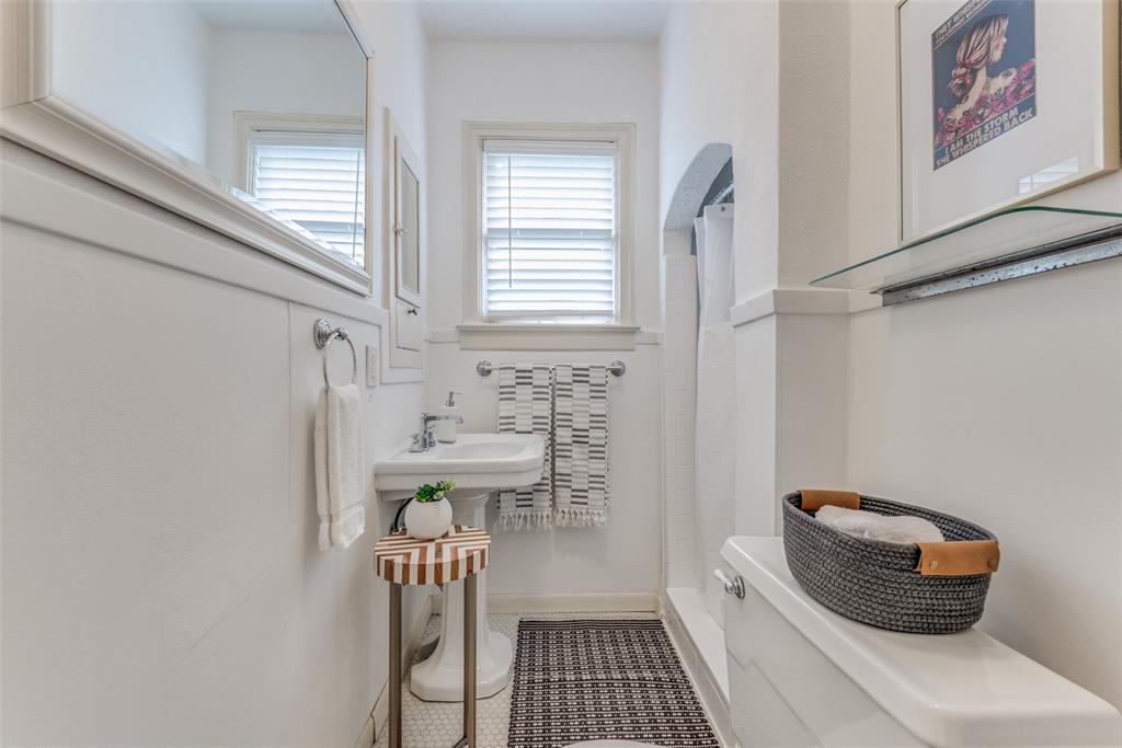 University Place - Residential Income