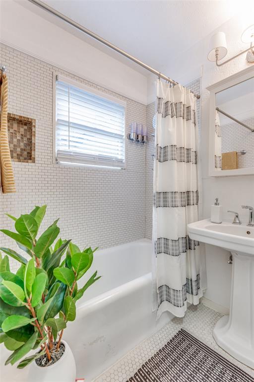 University Place - Residential Income