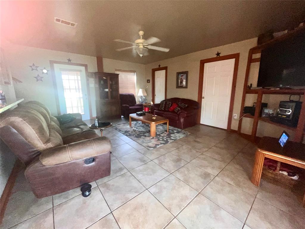 910 Lohaina Court
