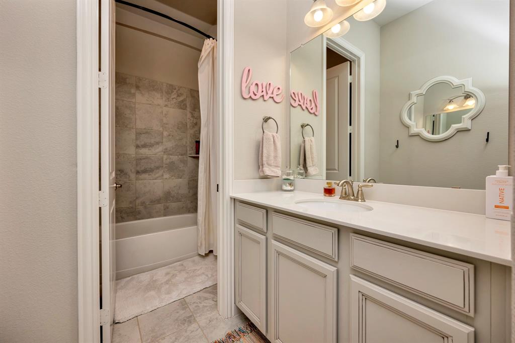 Canyon Falls Village W7 - Residential