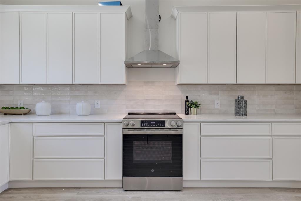 1601 Sea Breeze Court