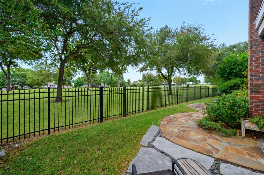 2005 Hillcrest Court