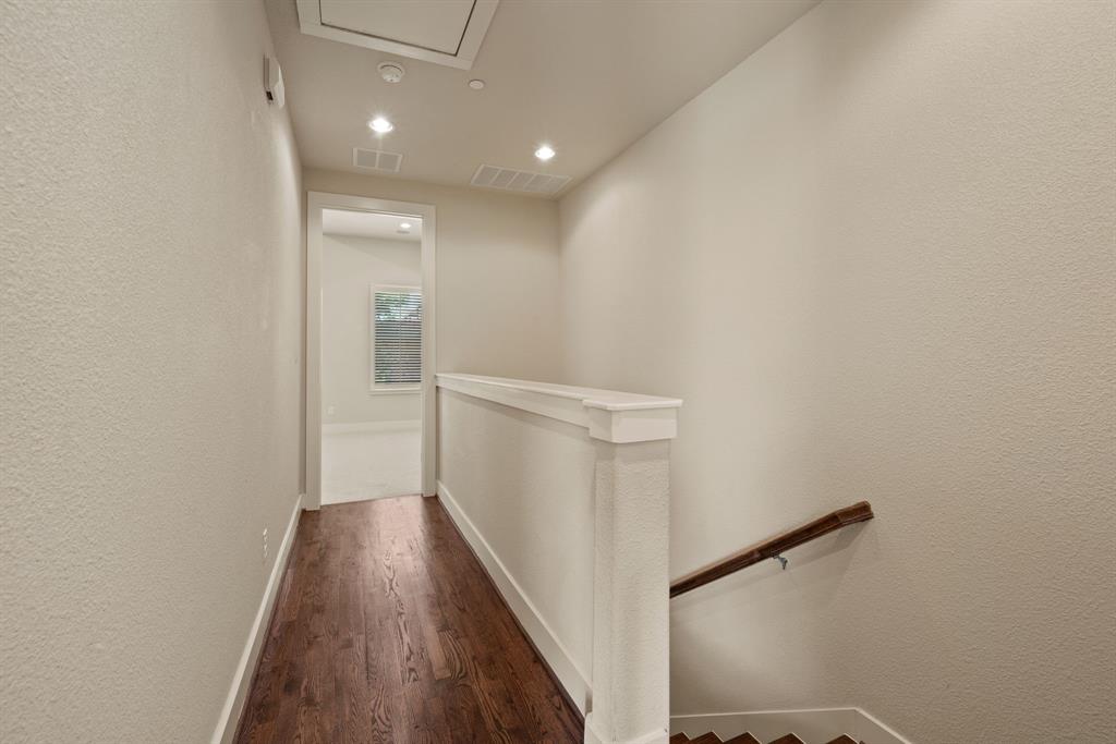 Palo Alto Twnhms Condos Bldg 7 - Residential