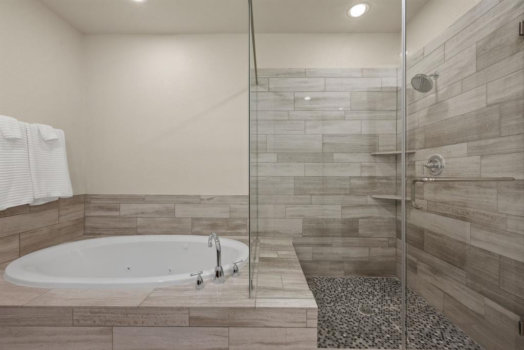 Palo Alto Twnhms Condos Bldg 7 - Residential