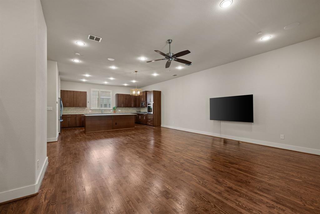 Palo Alto Twnhms Condos Bldg 7 - Residential