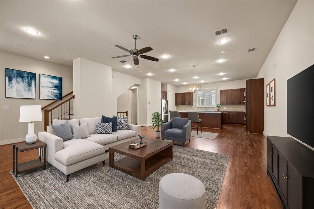 Palo Alto Twnhms Condos Bldg 7 - Residential