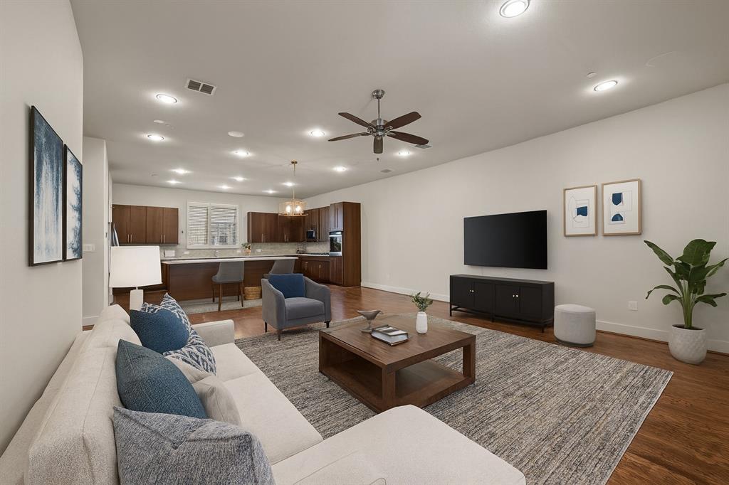 Palo Alto Twnhms Condos Bldg 7 - Residential