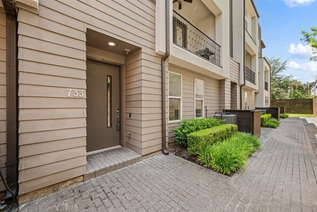 Palo Alto Twnhms Condos Bldg 7 - Residential