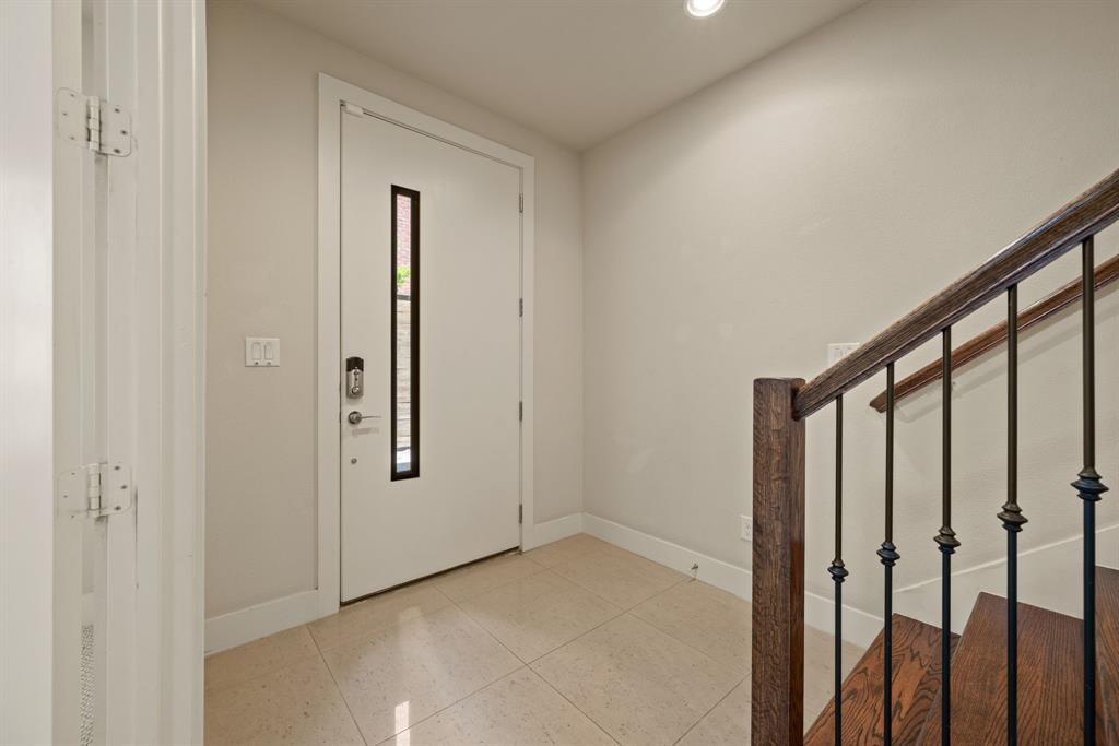 Palo Alto Twnhms Condos Bldg 7 - Residential