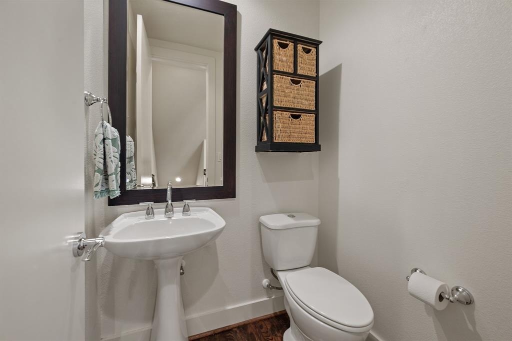 Palo Alto Twnhms Condos Bldg 7 - Residential