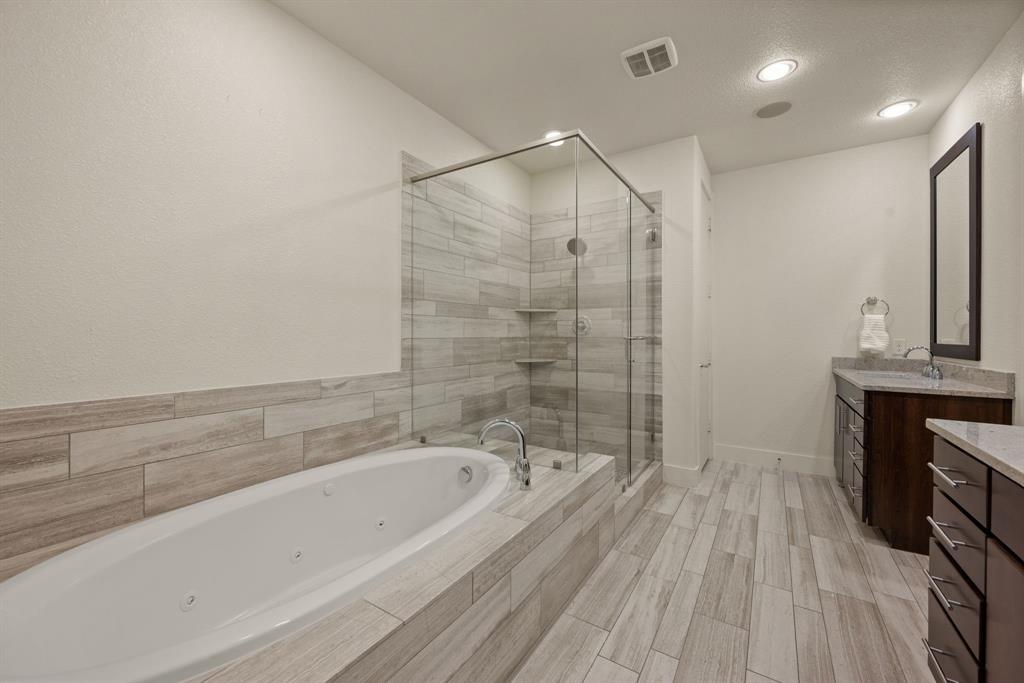 Palo Alto Twnhms Condos Bldg 7 - Residential