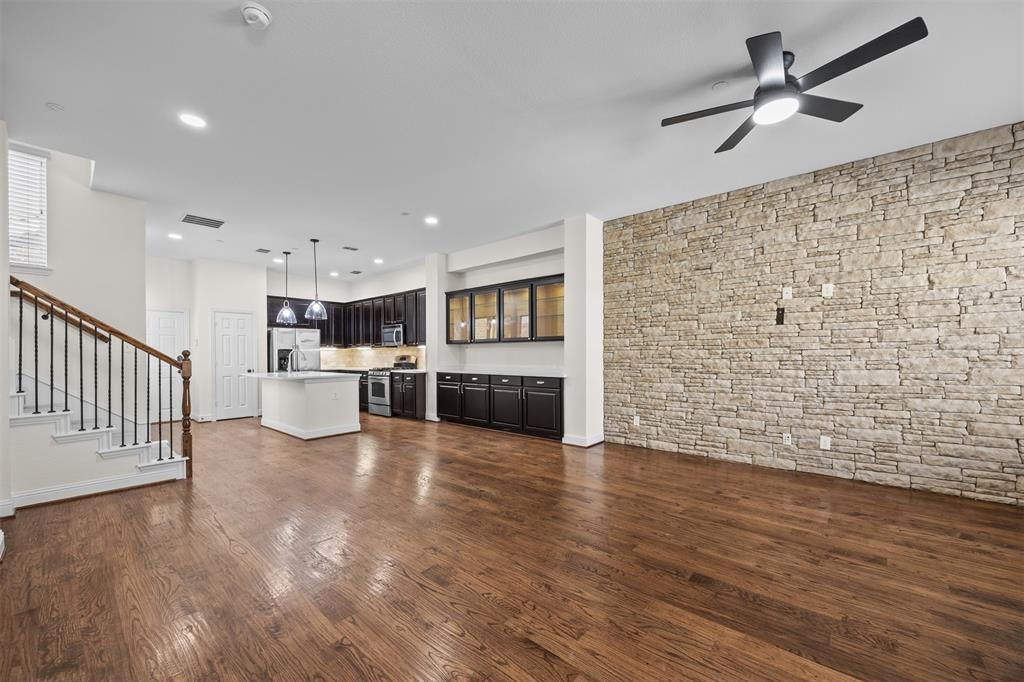 743 Matthew Place