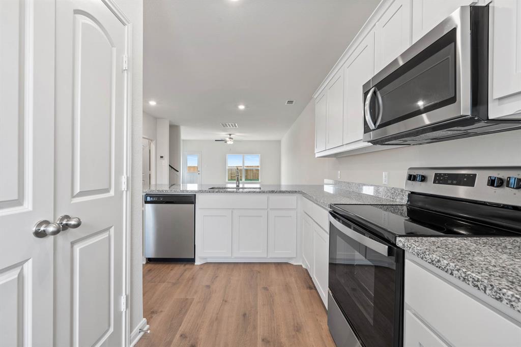 Delano Estates - Residential Lease