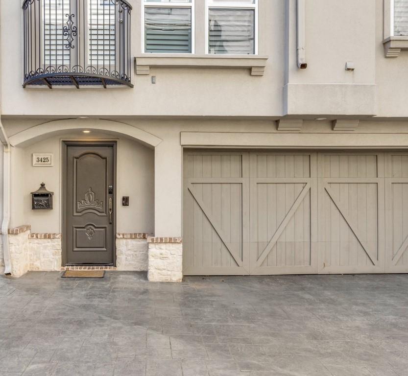 Plaza Court Condos - Residential