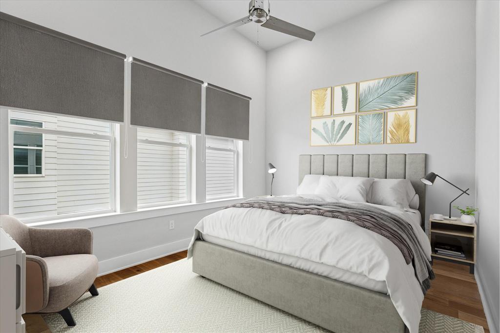 381 E Greenbriar Lane 1004