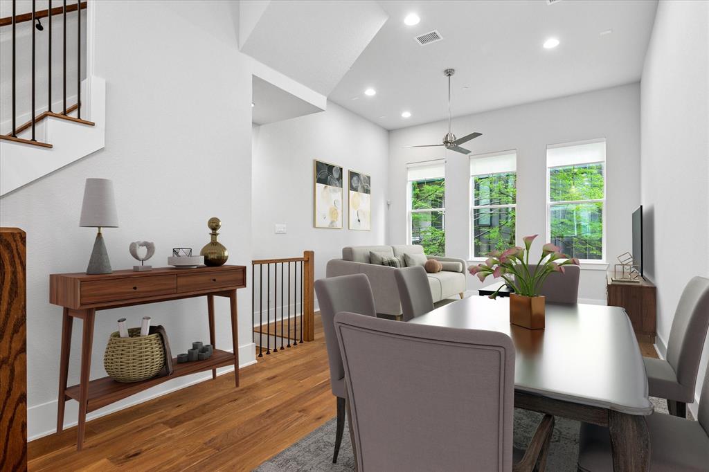 381 E Greenbriar Lane 1004