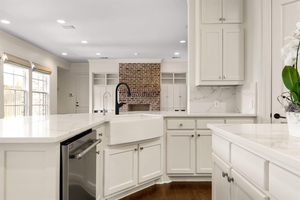 Summitt Lawn - Residential