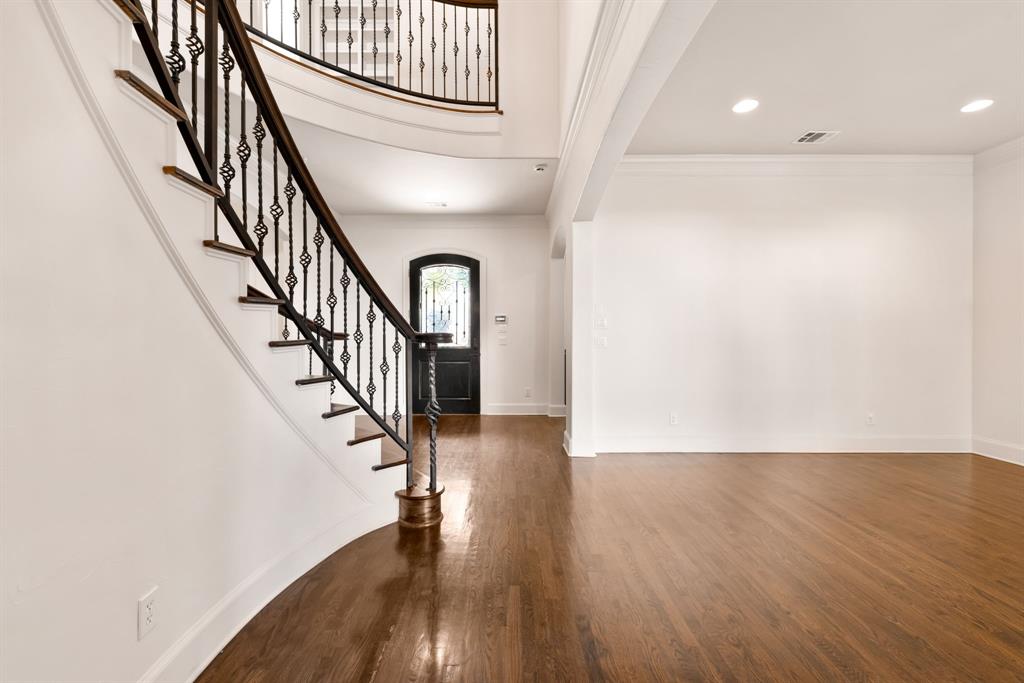 Summitt Lawn - Residential