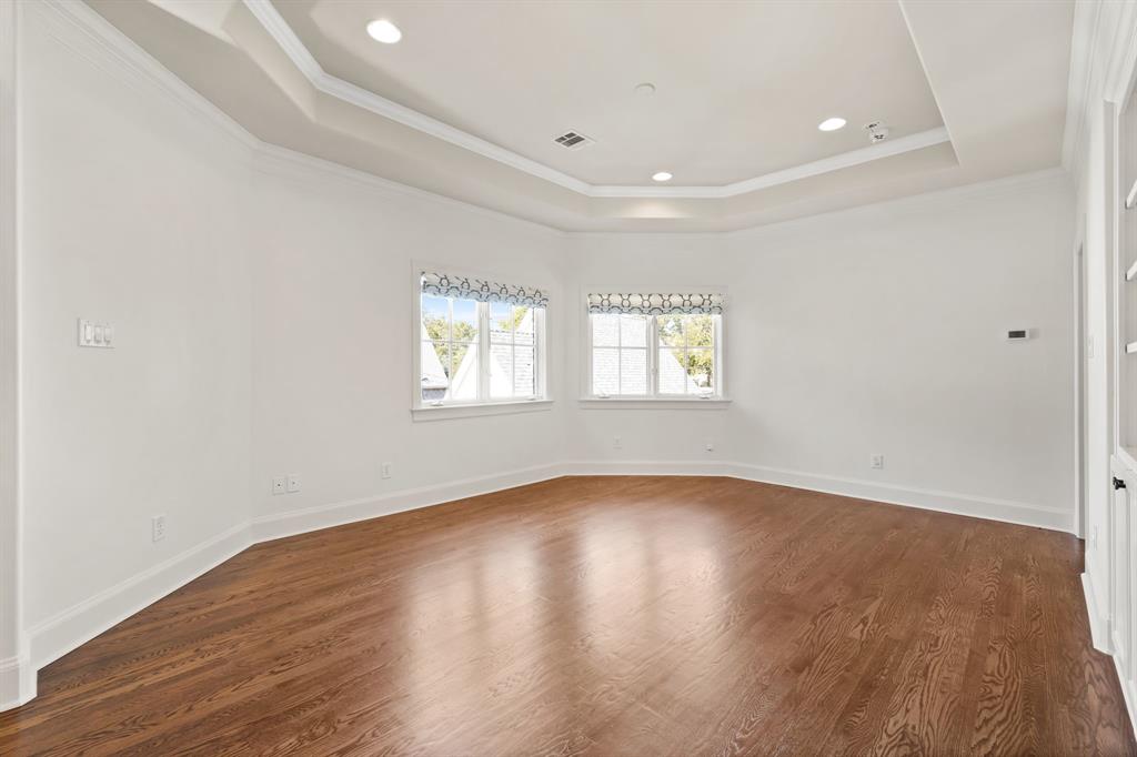 Summitt Lawn - Residential