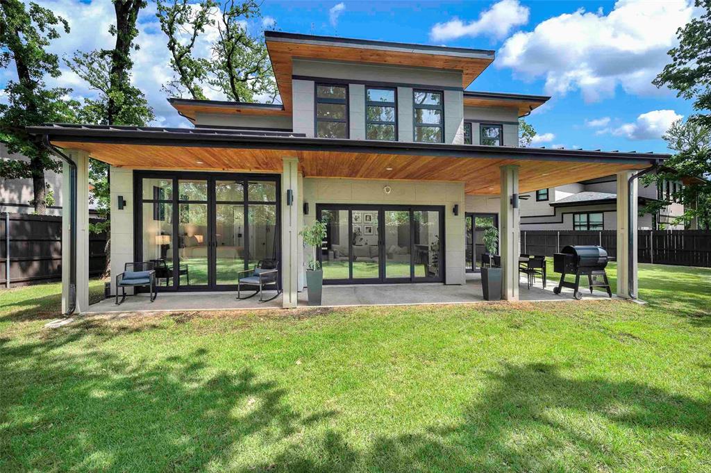3059 Tall Oaks Court
