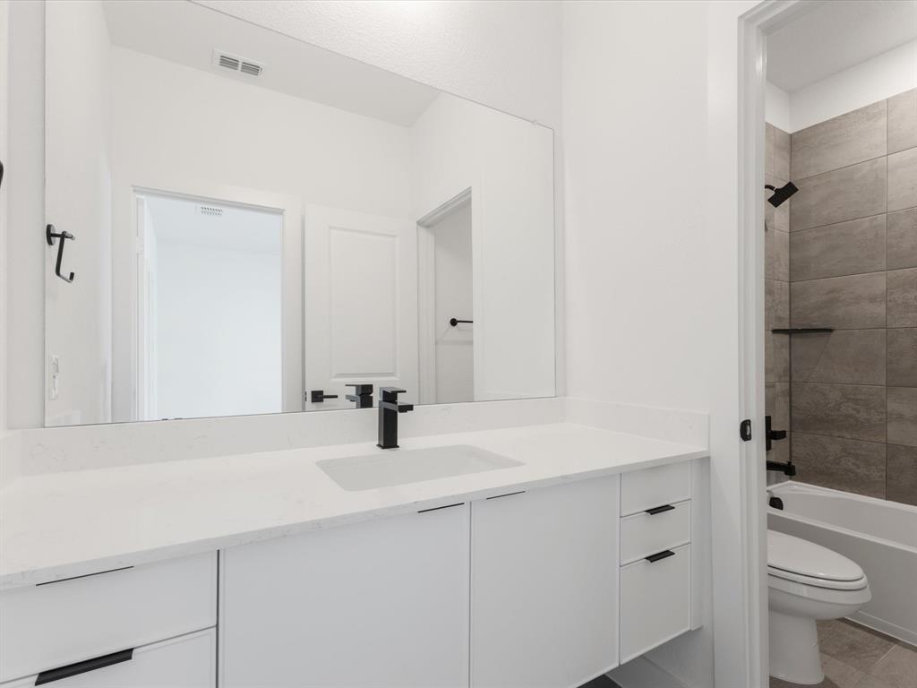 Royal Court - Residential