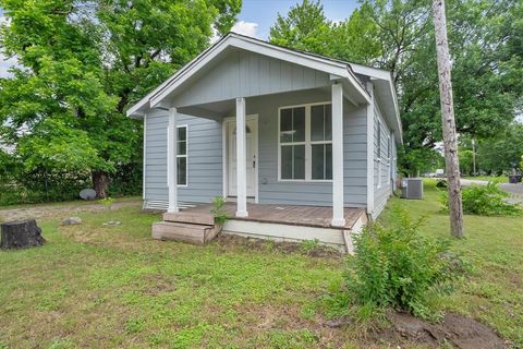 A home in Corsicana